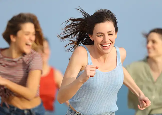 Adolescentes corriendo. tratamiento Proflex