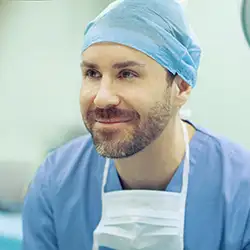 Cirujano especialista en tratamiento Proflex